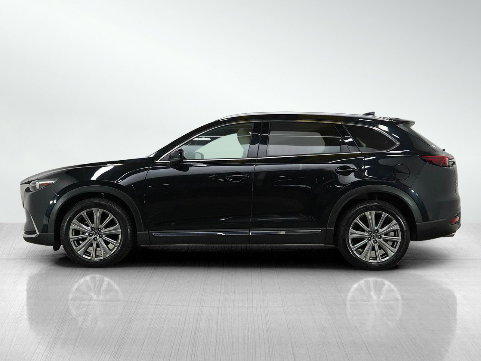 Used 2023 Mazda CX-9 Signature with VIN JM3TCBEY7P0644451 for sale in Burnsville, Minnesota