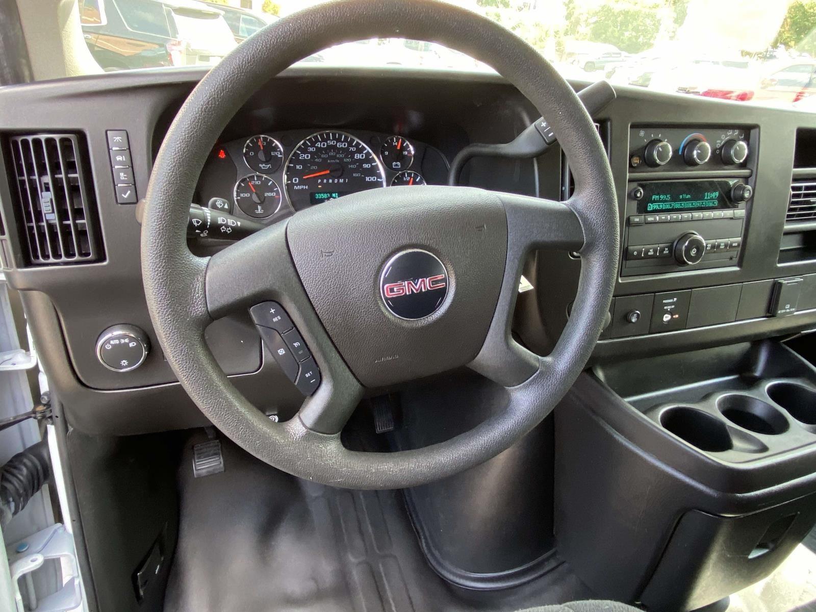 2023 Gmc Savana Cargo 2500 photo 2