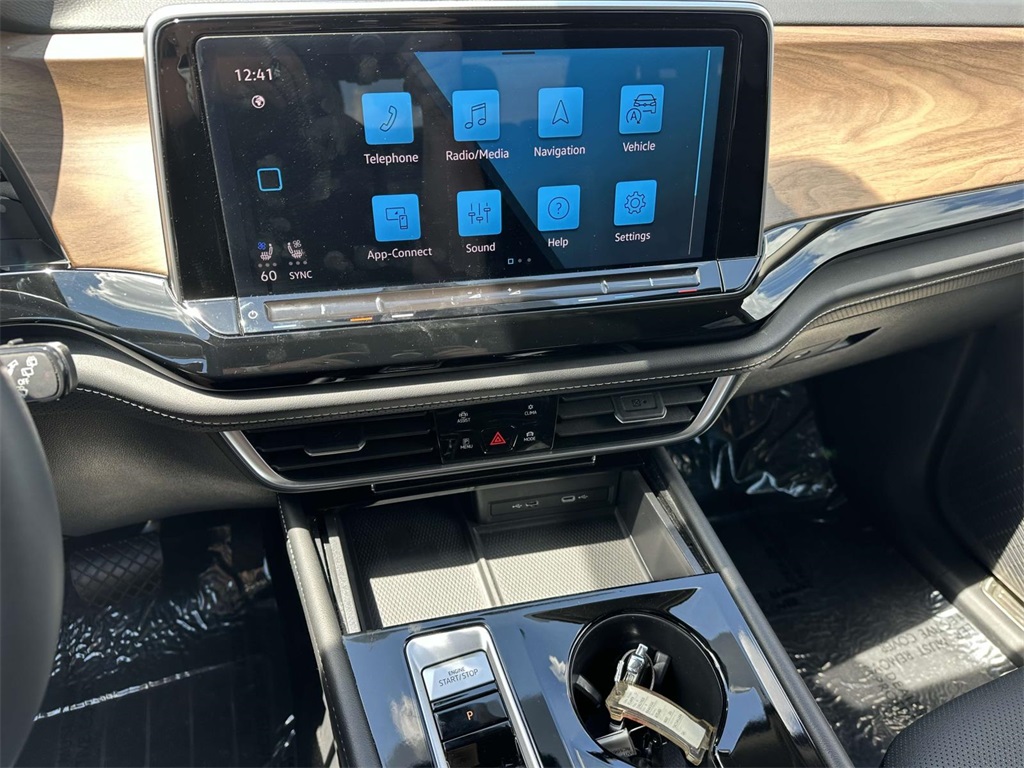 2024 Volkswagen Atlas SE Technology photo 15