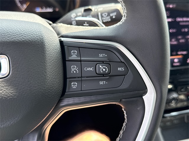2025 Jeep Grand Cherokee Laredo photo 19