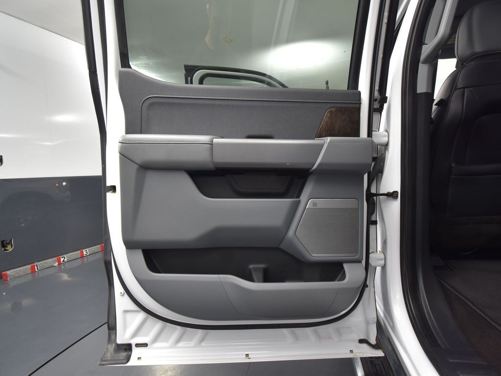 2021 Ford F-150 Lariat photo 27
