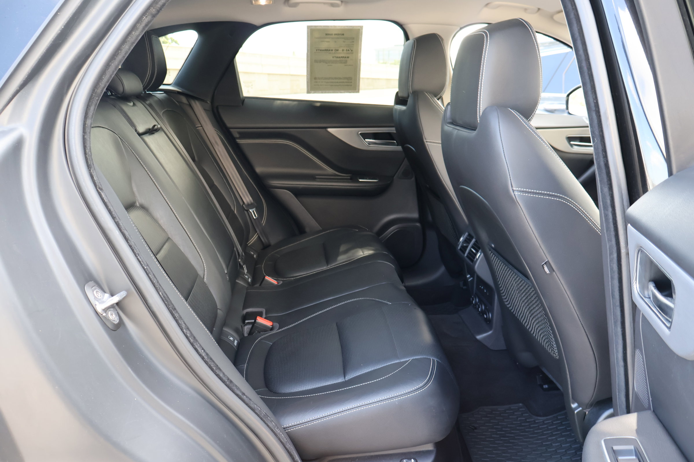 2017 Jaguar F-PACE S photo 18