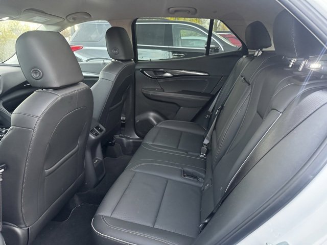 2023 Buick Envision Essence photo 3