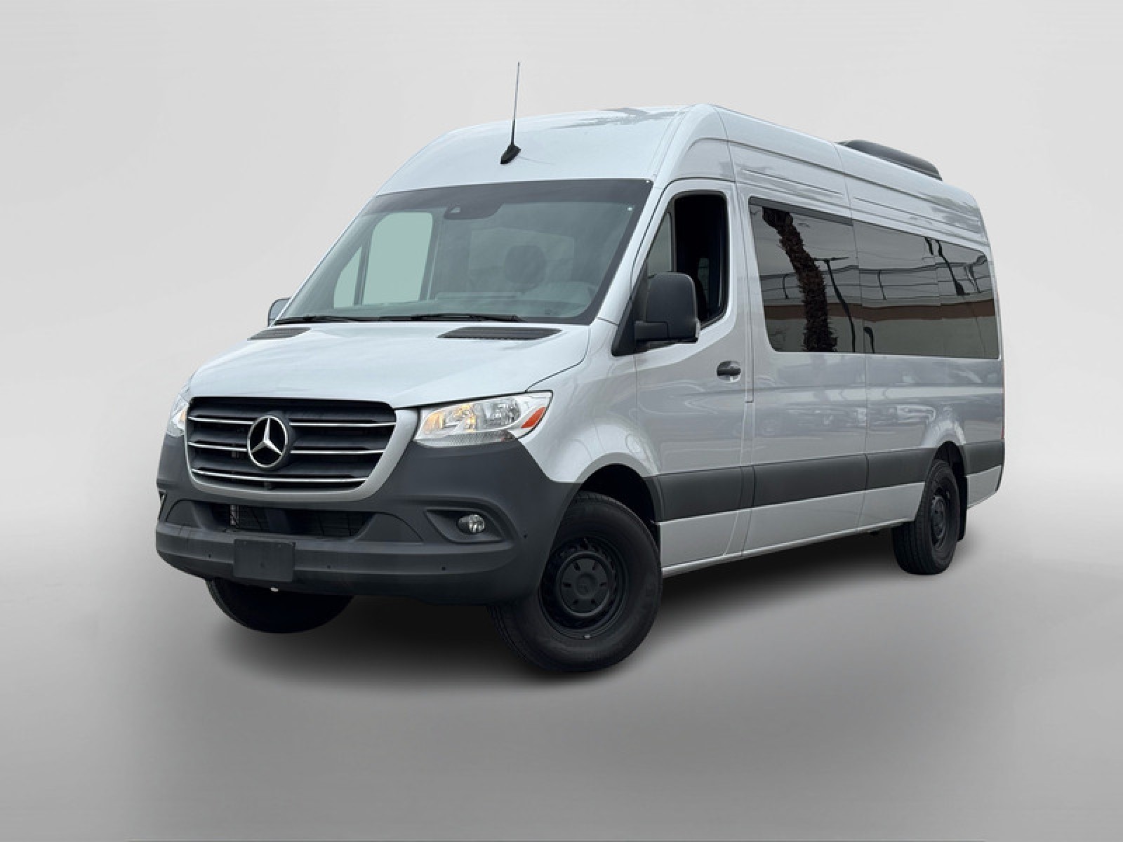 2024 Mercedes-Benz Sprinter Passenger Van Base's photo