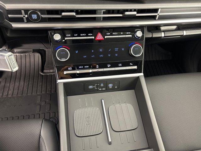 2026 Hyundai Santa Fe SEL photo 17