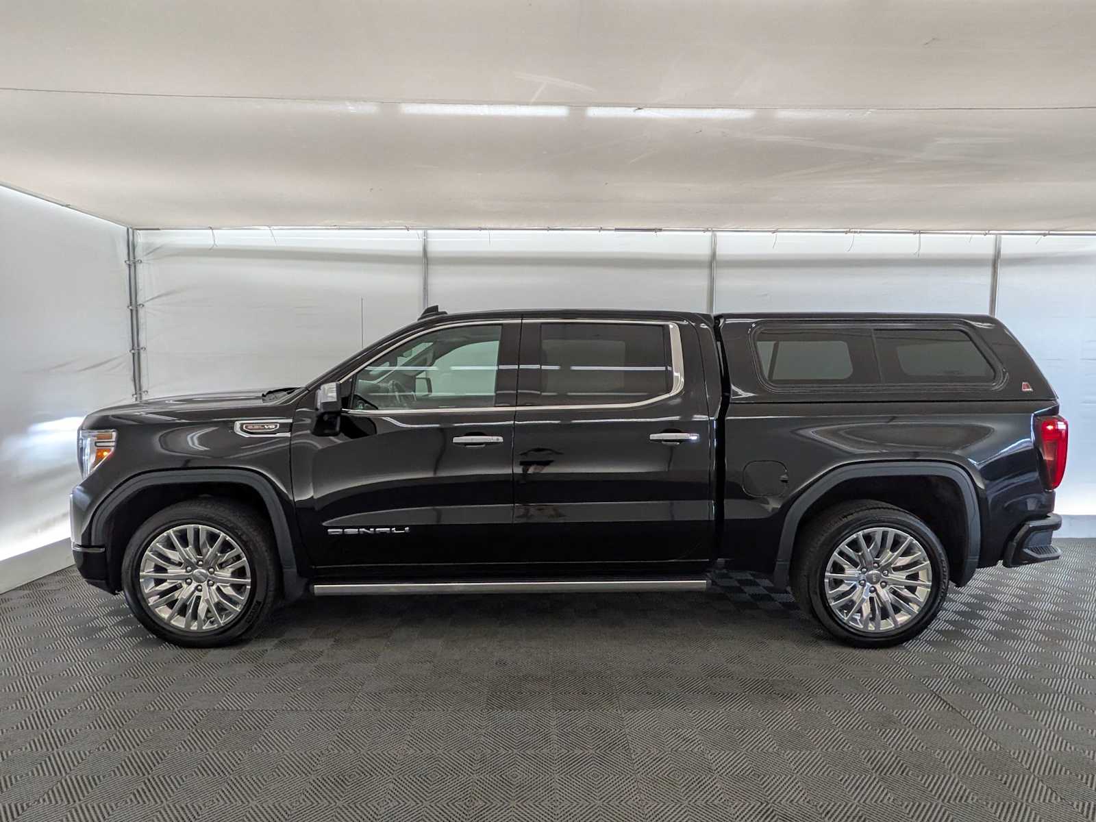 2019 Gmc Sierra 1500 Denali photo 2