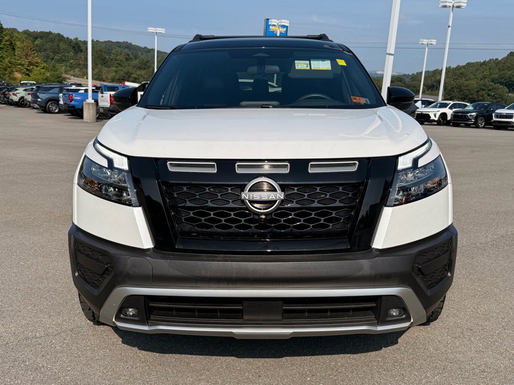 2025 Nissan Pathfinder Rock Creek photo 7