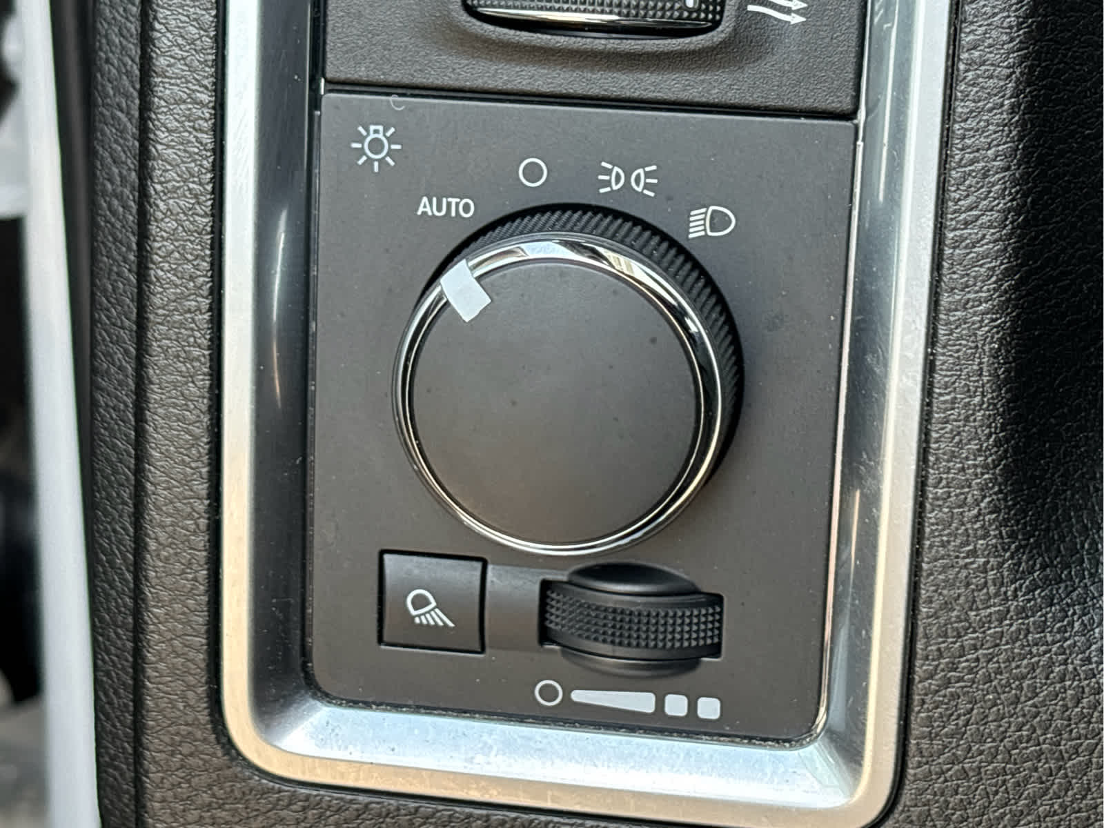 2022 Ram 1500 Classic Warlock photo 18
