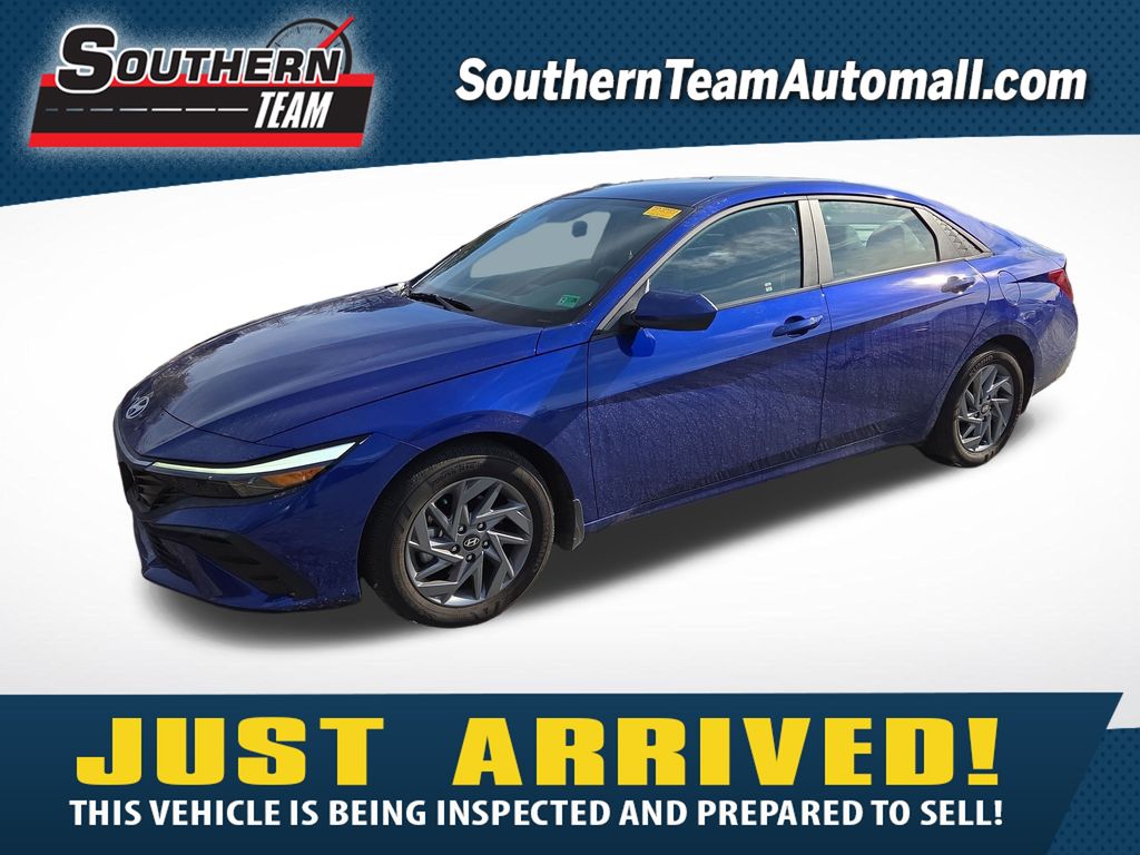 2024 Hyundai Elantra SEL's photo
