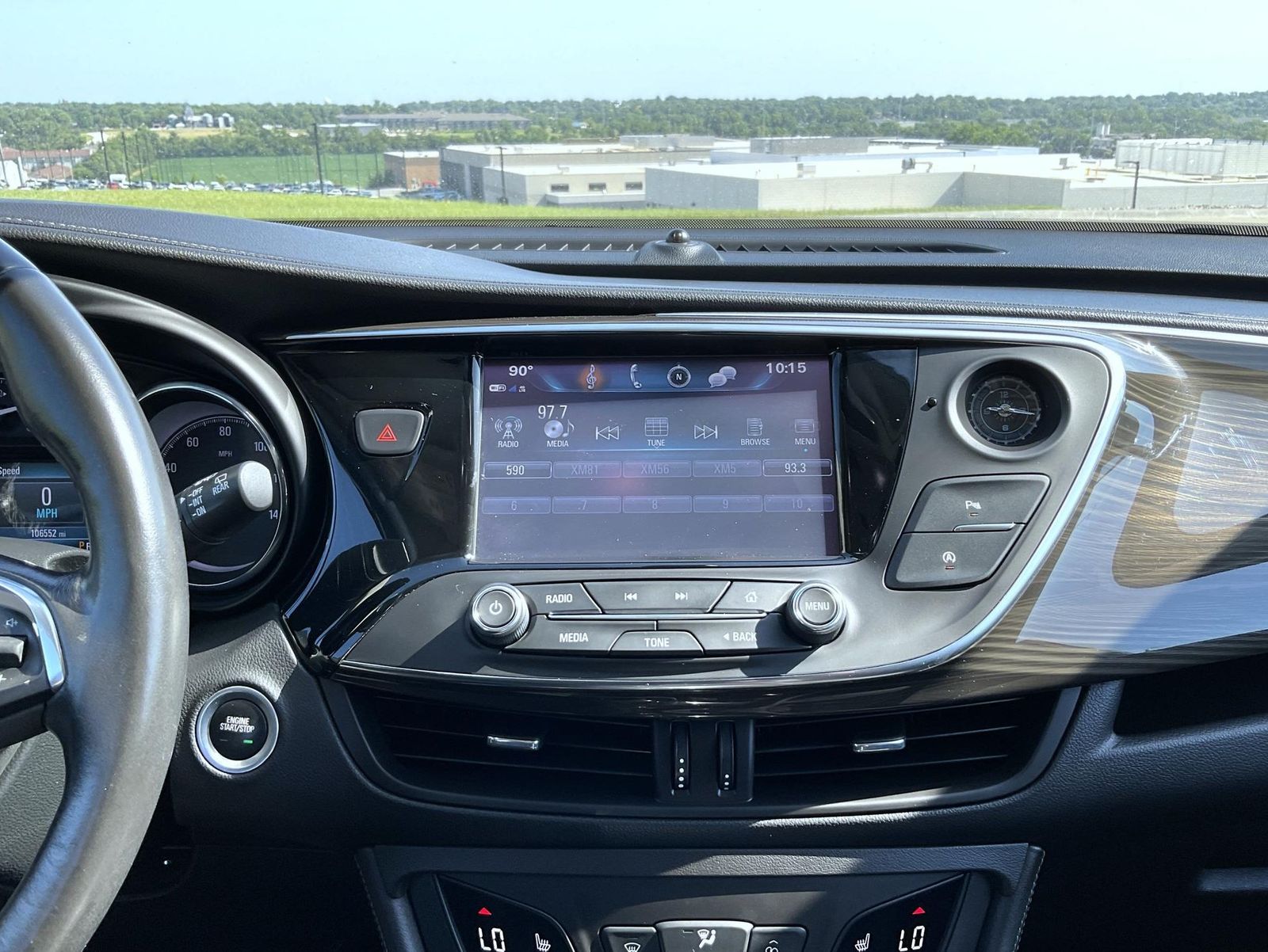 2019 Buick Envision Essence photo 14