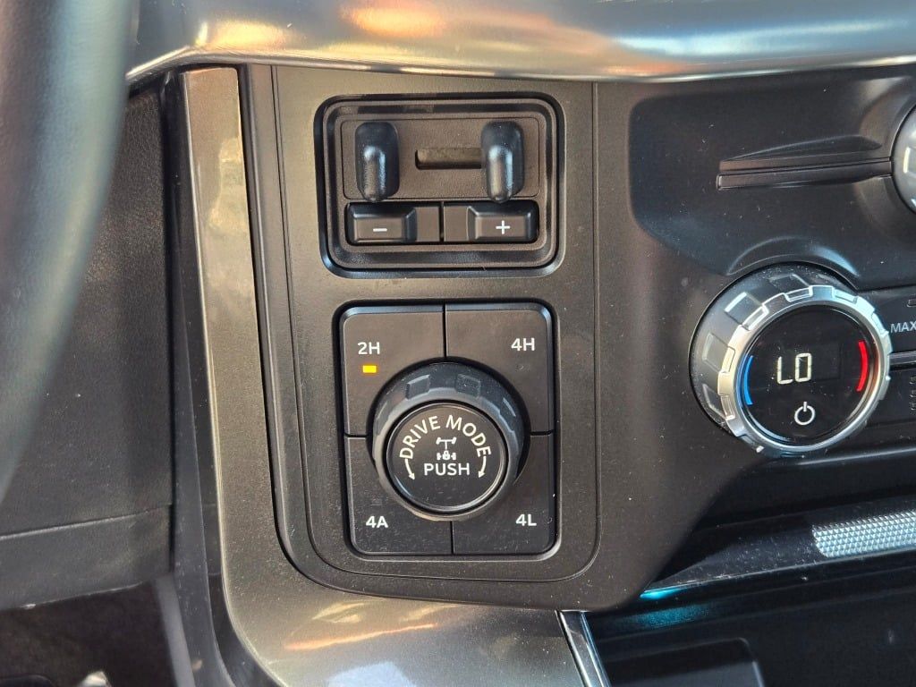 2021 Ford F-150 Lariat photo 27