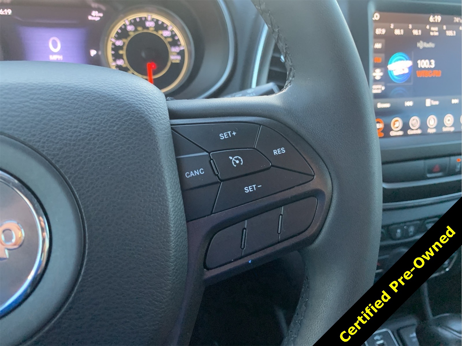2022 Jeep Cherokee Trailhawk photo 16