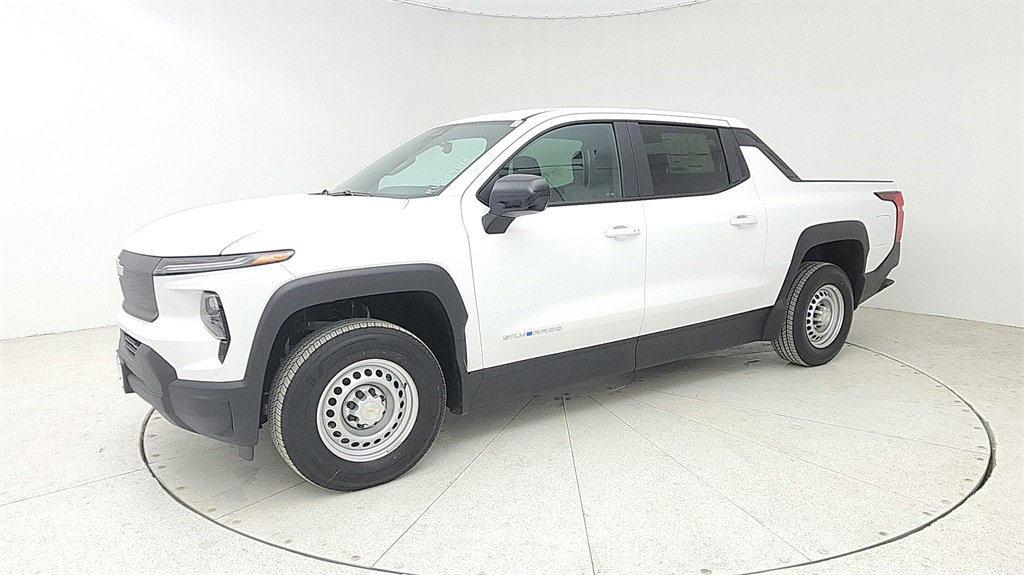 2024 Chevrolet Silverado EV Work Truck photo 3