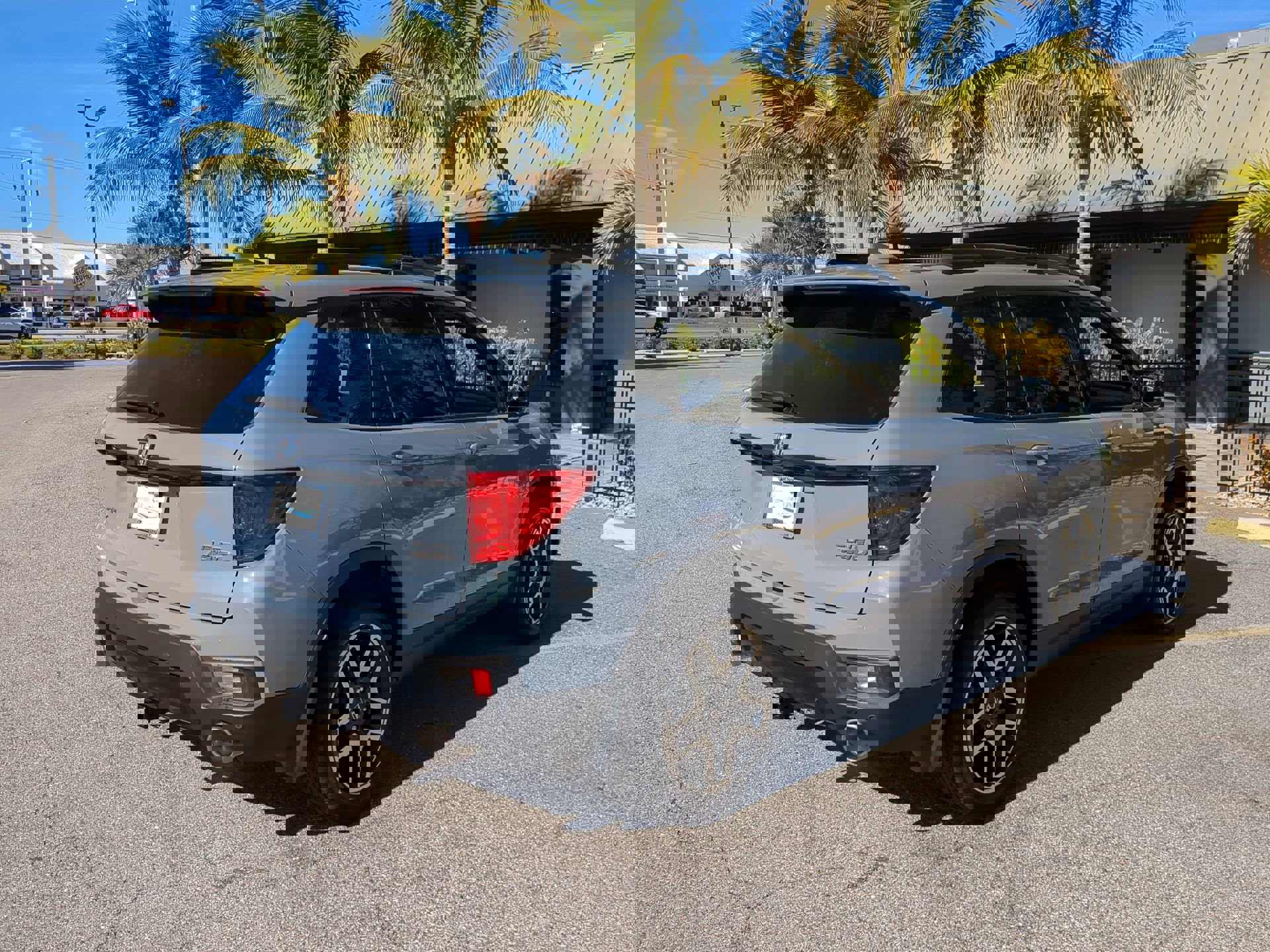 2023 Honda Passport Elite photo 3