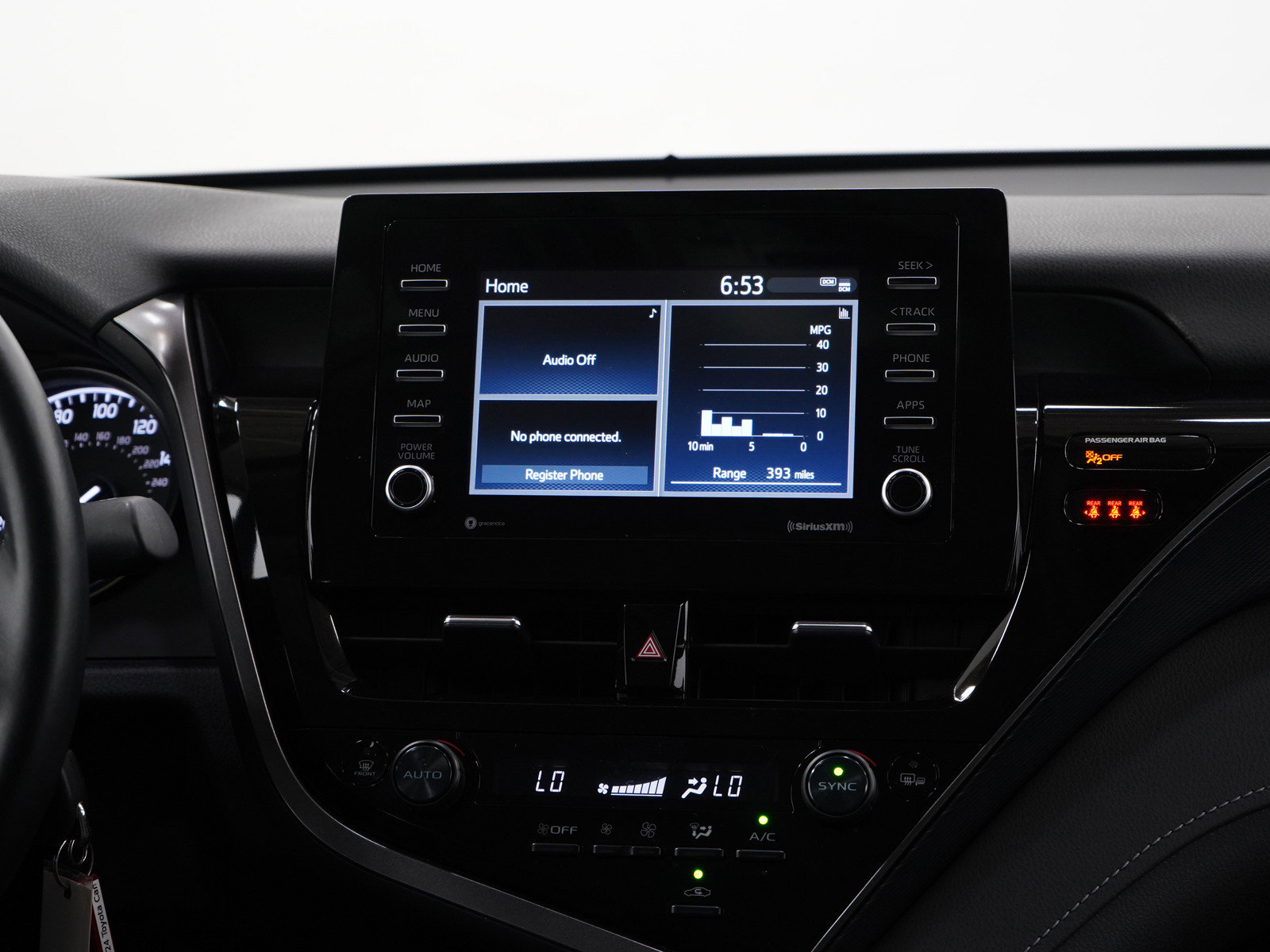 2024 Toyota Camry SE photo 13