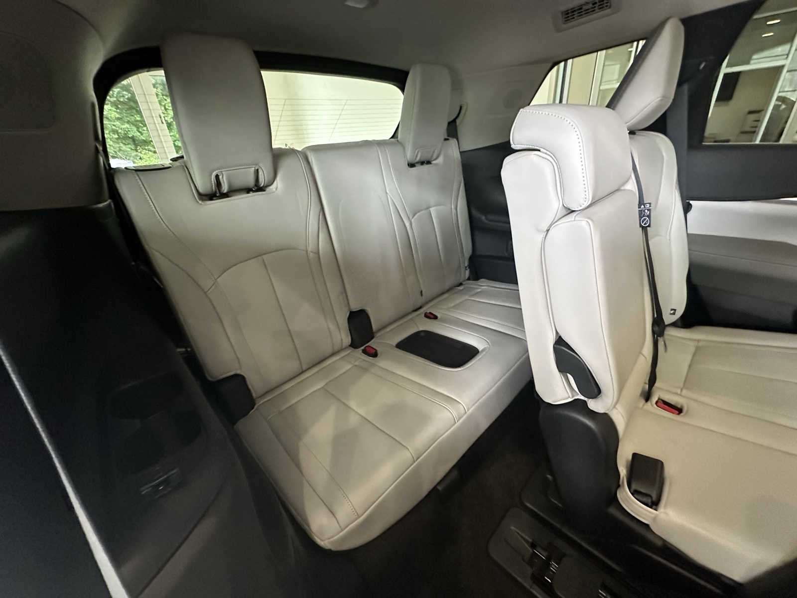 2026 Infiniti QX60 Luxe photo 39