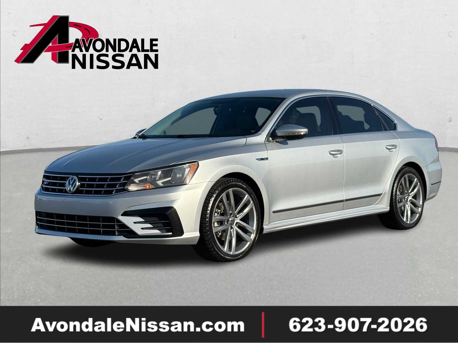 2017 Volkswagen Passat R-Line's photo