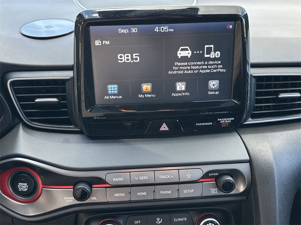 2021 Hyundai Veloster 2.0L Premium photo 23