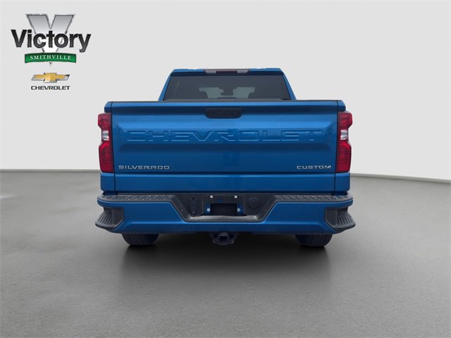 2023 Chevrolet Silverado 1500 Custom photo 3
