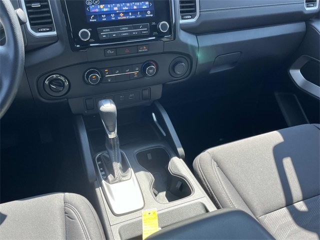 2023 Nissan Frontier SV photo 16