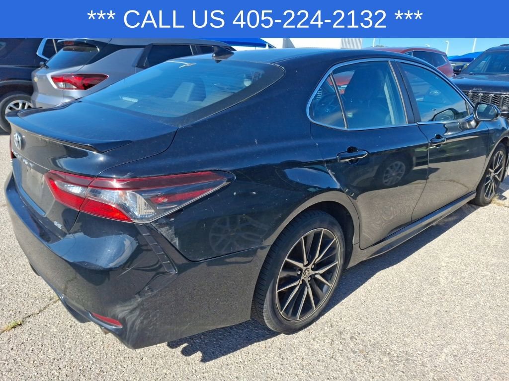 2021 Toyota Camry SE photo 11