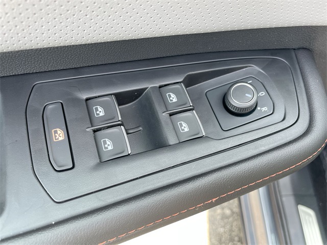 2025 Volkswagen Atlas Peak Edition SE photo 29