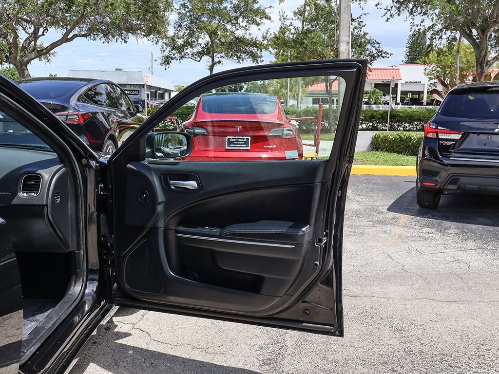 2022 Dodge Charger SXT photo 24