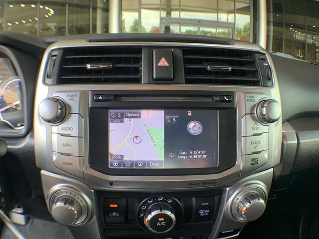 2019 Toyota 4Runner SR5 photo 18