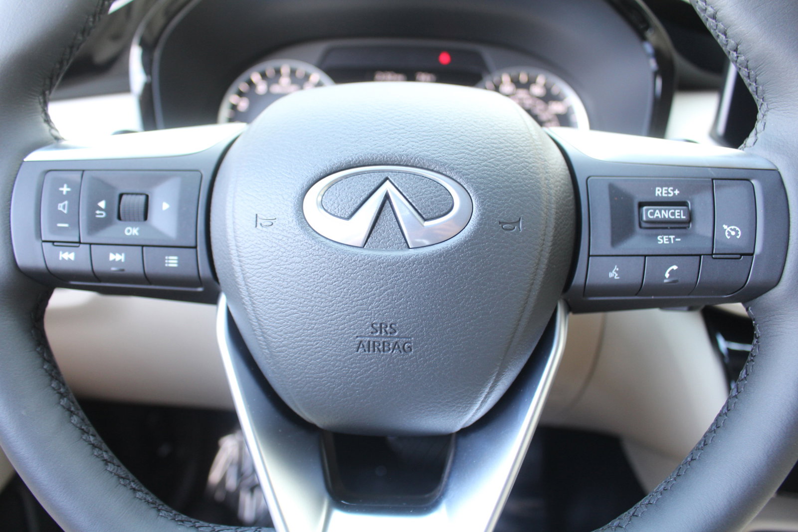 2025 Infiniti QX60 Pure photo 19