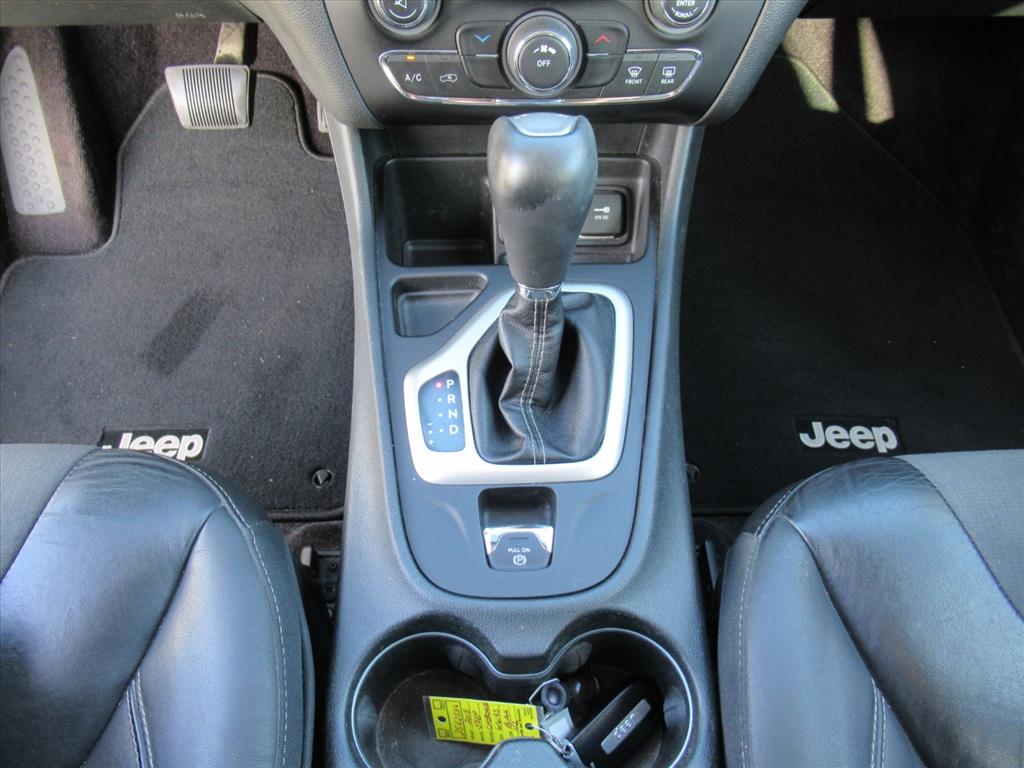 2018 Jeep Cherokee Latitude photo 19