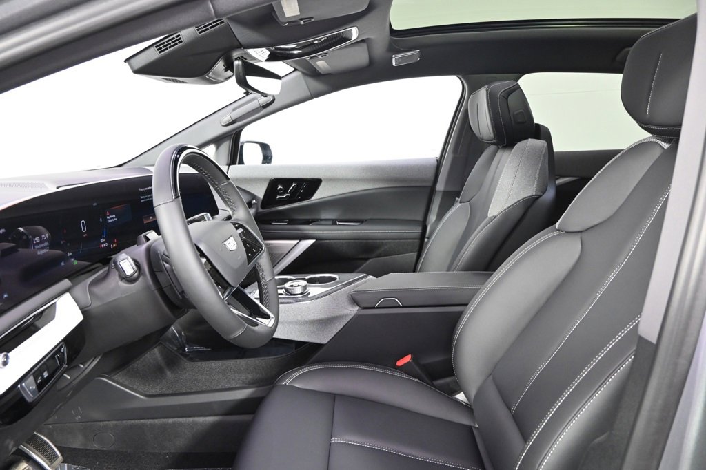 2025 Cadillac Optiq Sport photo 12