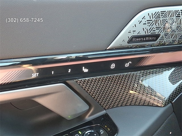 2026 Bmw 550e 550e xDrive photo 17