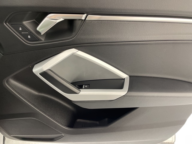2024 Audi Q3 S line Premium photo 38
