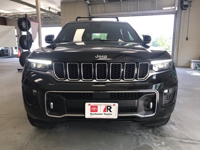 2022 Jeep Grand Cherokee Overland photo 9