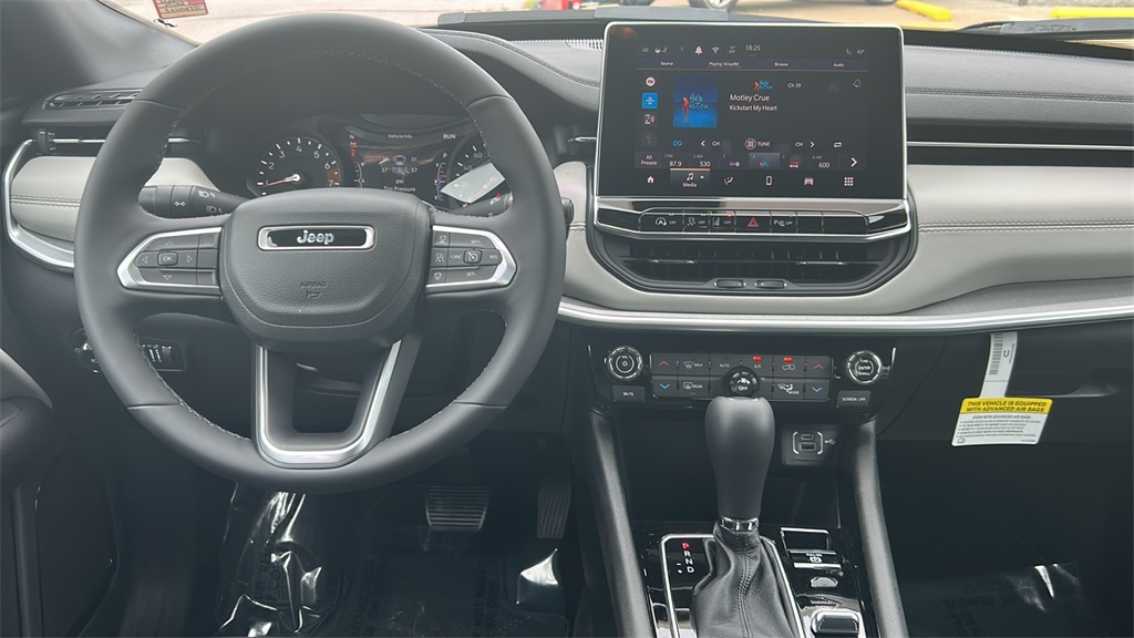 2025 Jeep Compass Limited photo 22
