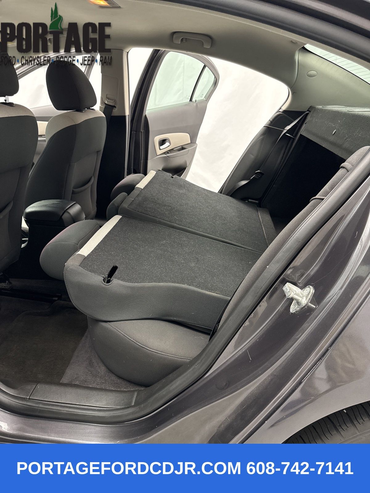 2011 Chevrolet Cruze LS photo 31