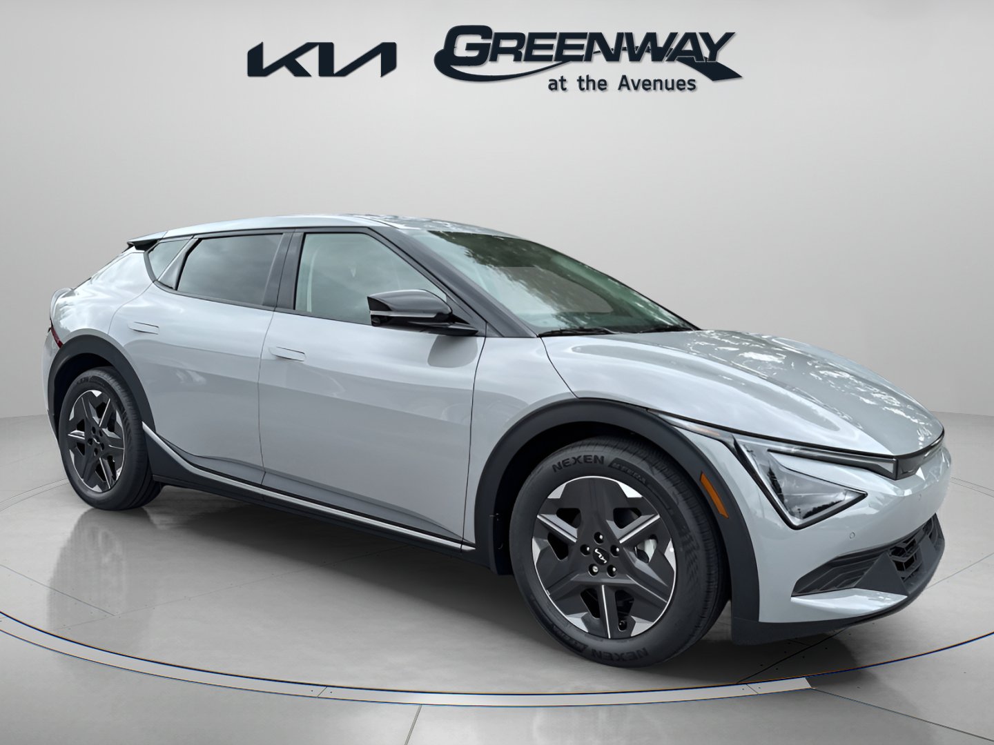 2025 Kia EV6 Light L/R's photo