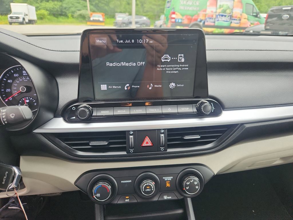 2022 Kia Forte LXS photo 16