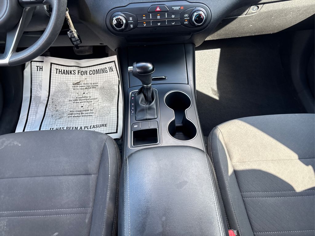 2018 Kia Sorento L photo 19