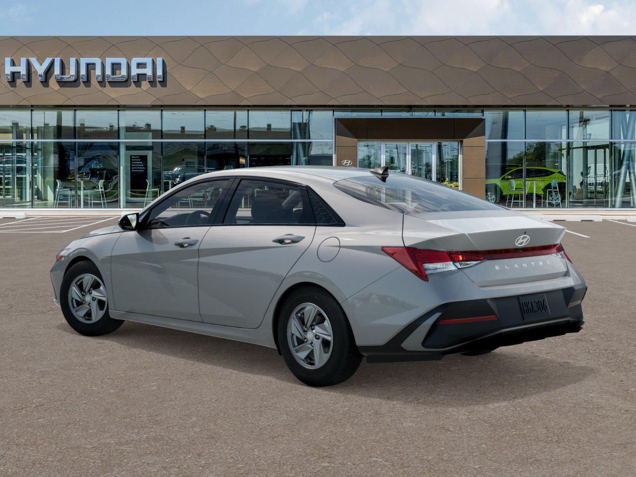 2025 Hyundai Elantra SE photo 3