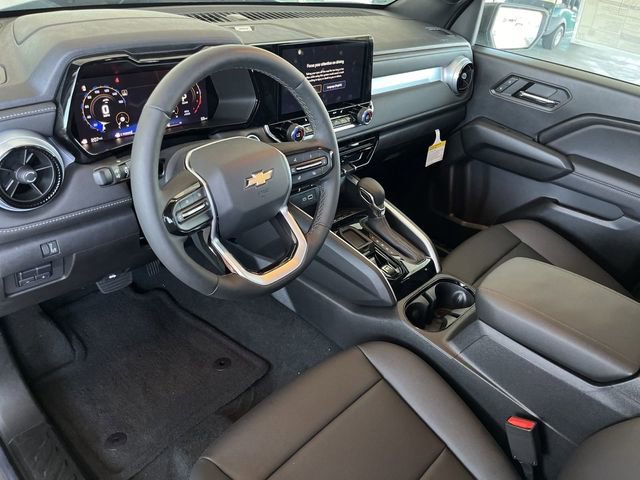 2024 Chevrolet Colorado LT photo 3