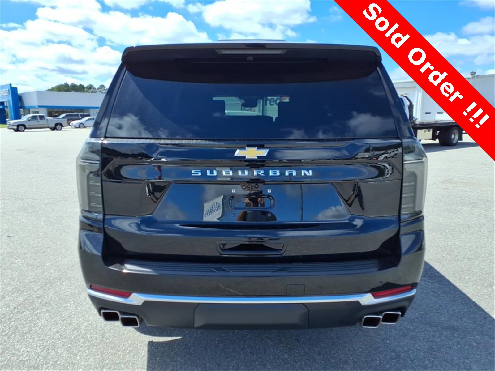 2026 Chevrolet Suburban High Country photo 3