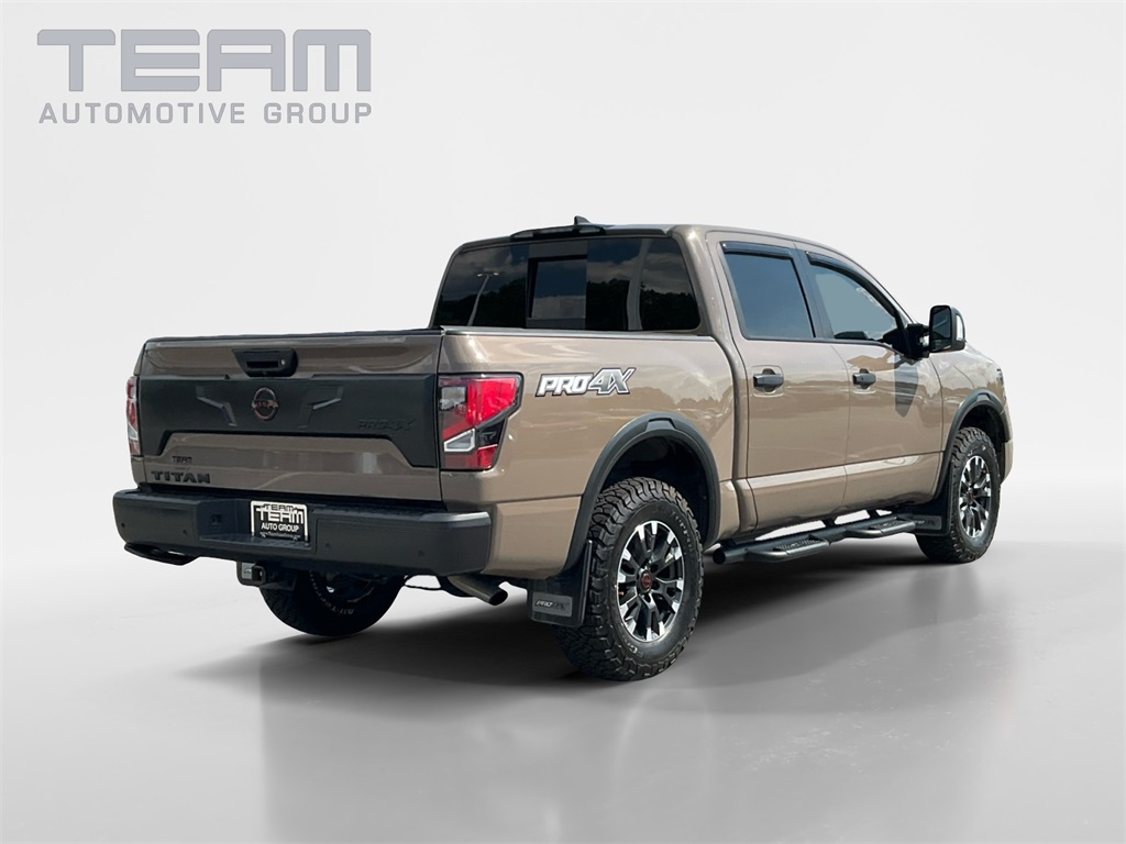 2023 Nissan Titan PRO-4X photo 7