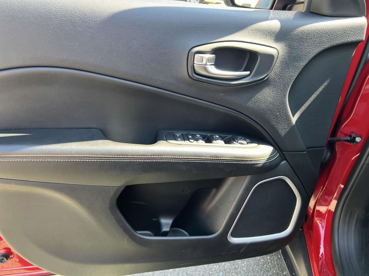 2019 Jeep Compass Latitude photo 16