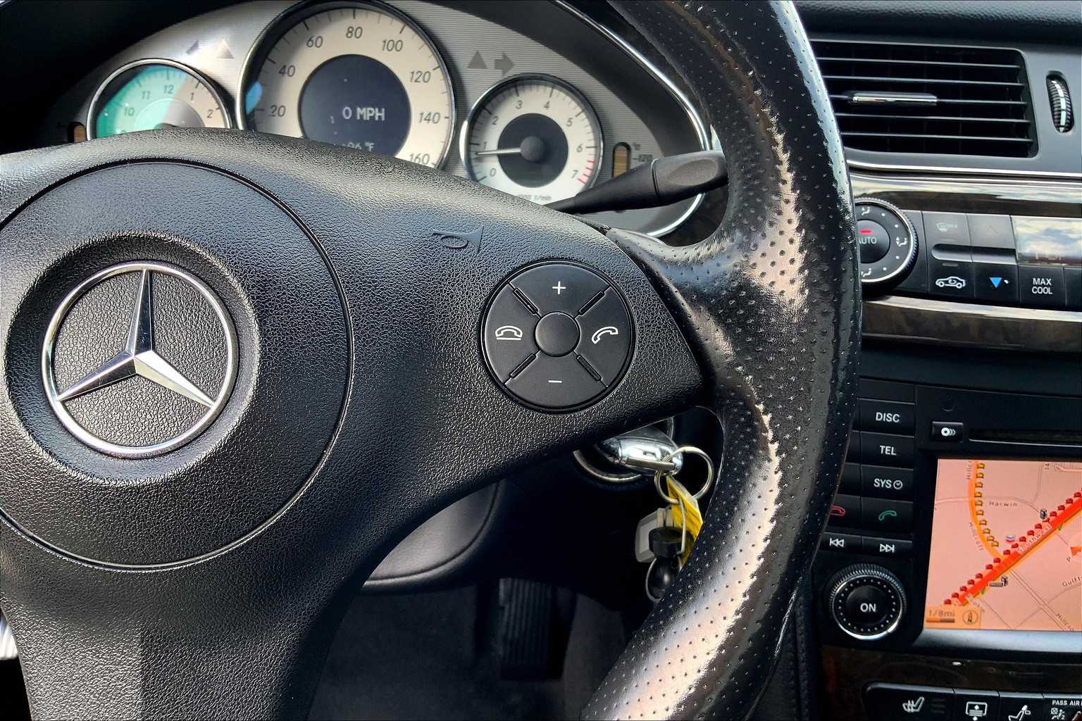 2011 Mercedes Benz CLS 550 photo 22