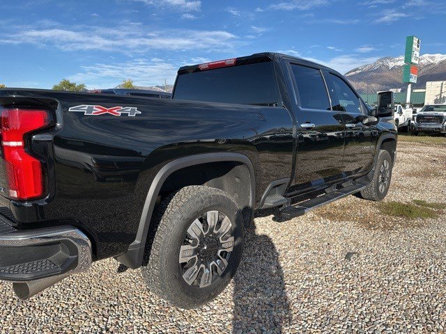 2024 Chevrolet Silverado 3500HD LTZ photo 4
