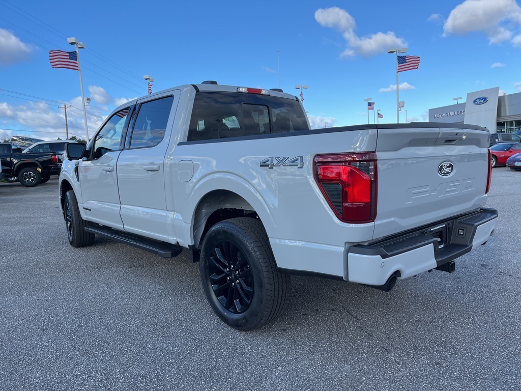 2024 Ford F-150 XLT photo 3