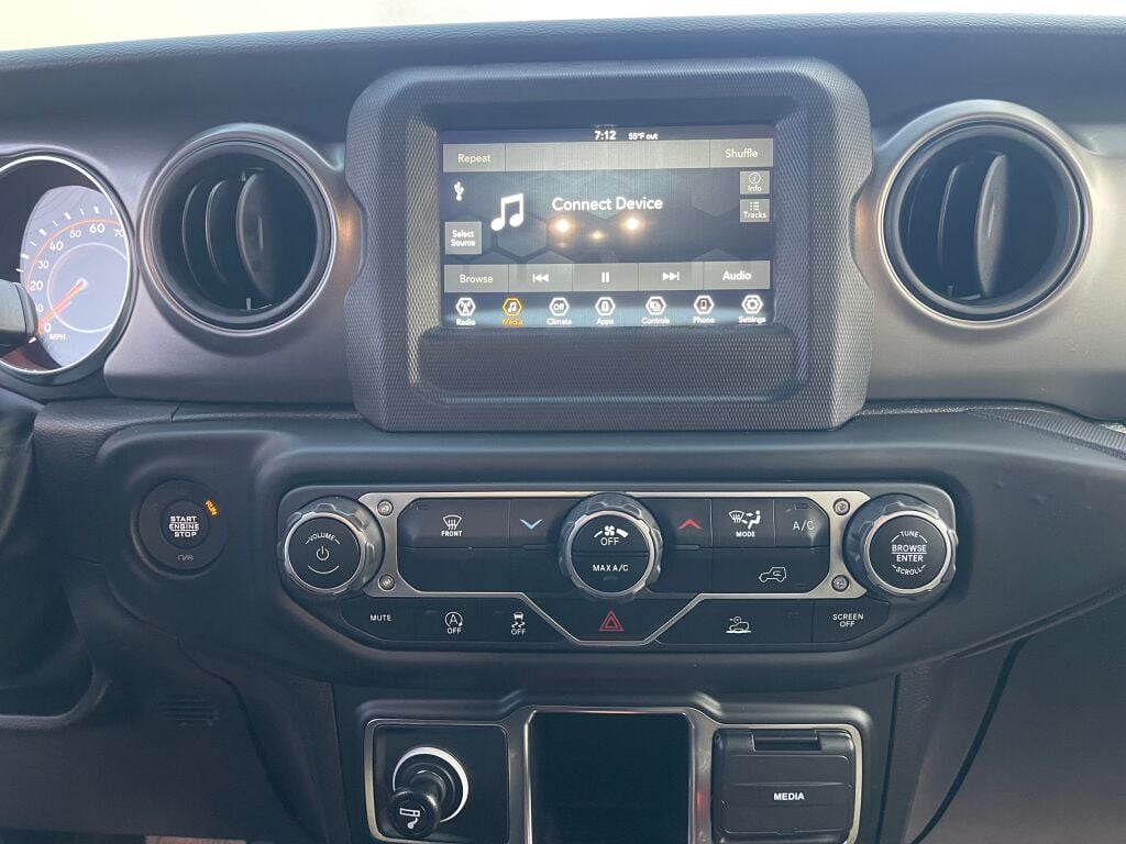 2023 Jeep Gladiator Sport photo 11