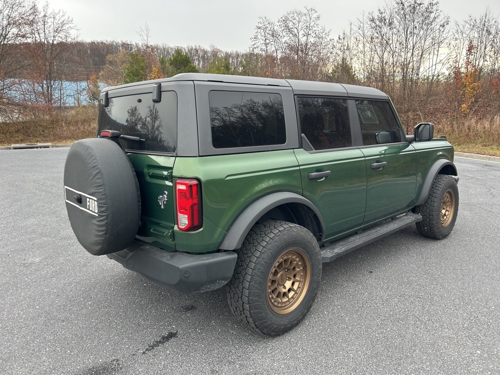 2024 Ford Bronco Big Bend photo 2