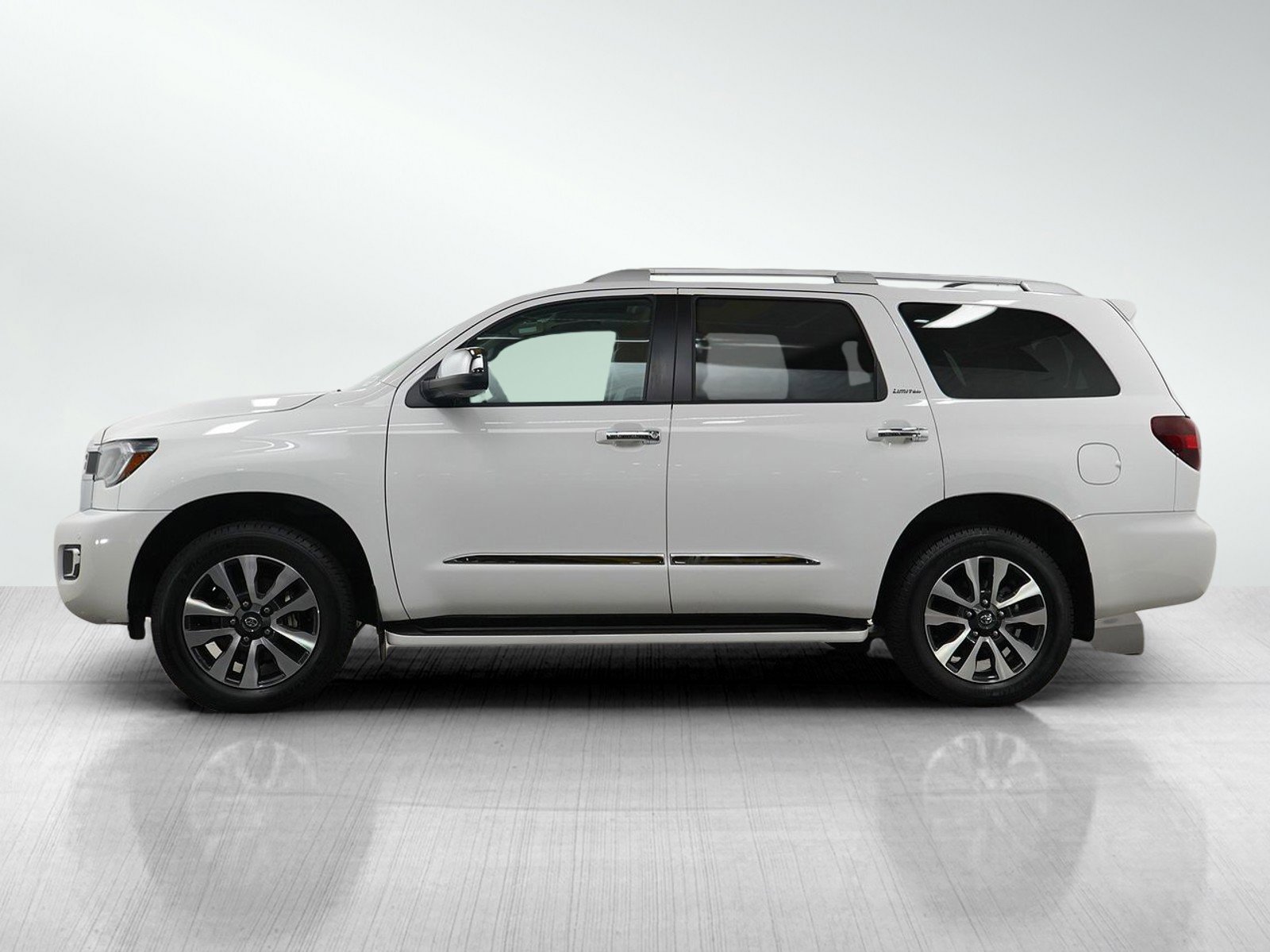 Used 2021 Toyota Sequoia Limited with VIN 5TDFY5B1XMS185098 for sale in Bloomington, Minnesota